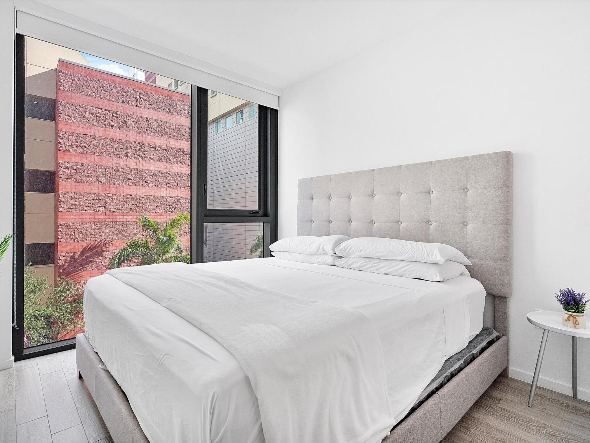 Apartment Vacaywood - High-rise With Rooftop Pool & Panoramic Views