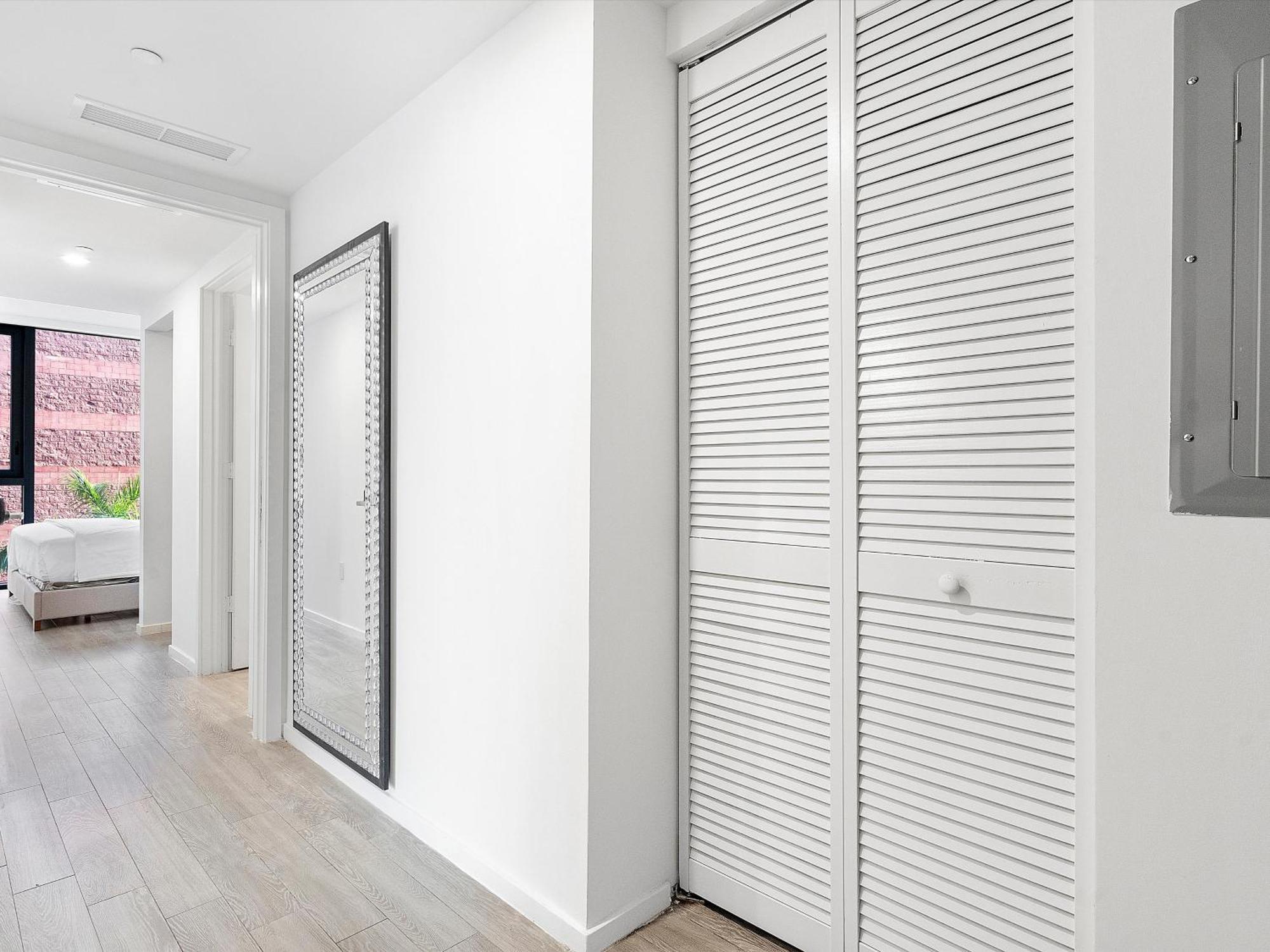 Vacaywood - High-rise With Rooftop Pool & Panoramic Views Apartment