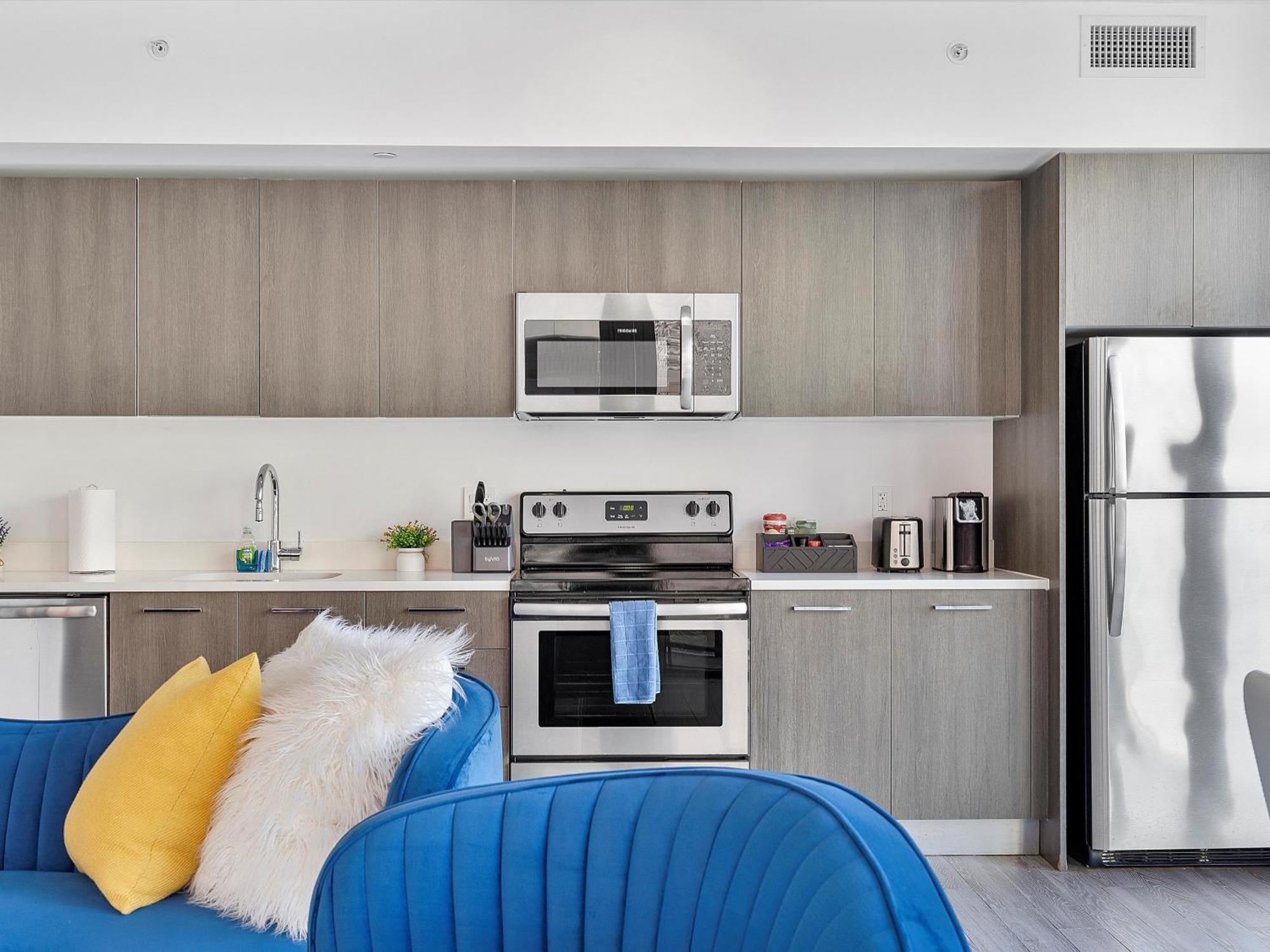 Apartment Vacaywood - High-rise With Rooftop Pool & Panoramic Views