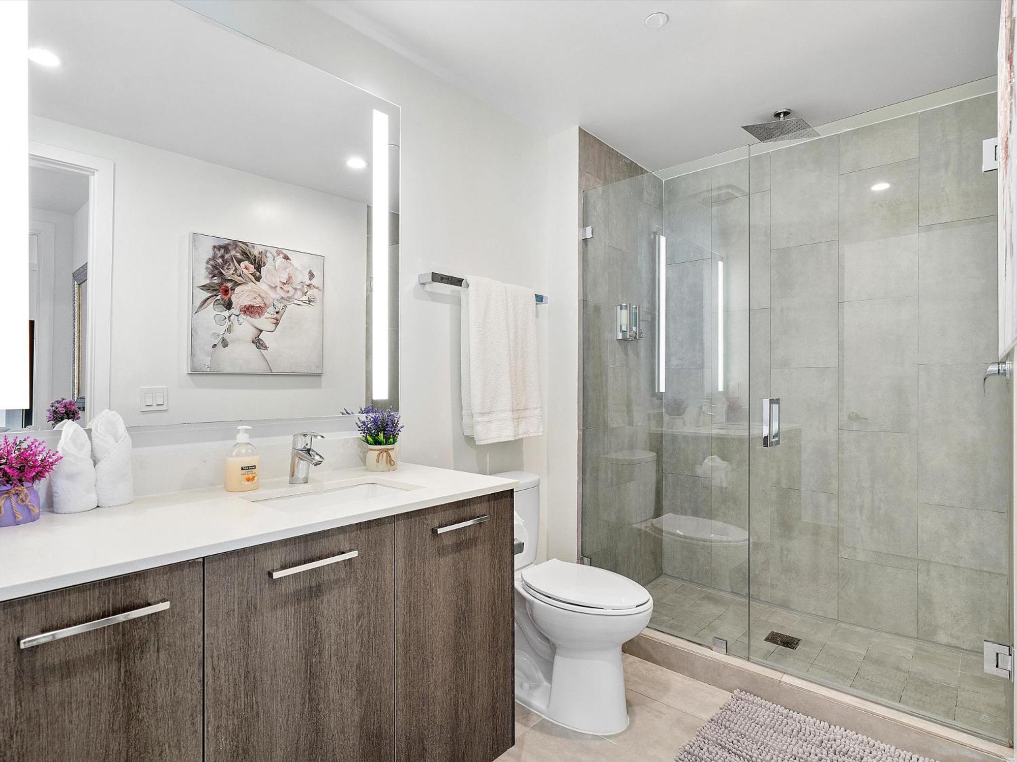 Vacaywood - High-rise With Rooftop Pool & Panoramic Views Apartment